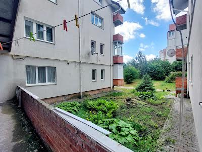 квартира за адресою Роксоляни вул., 61