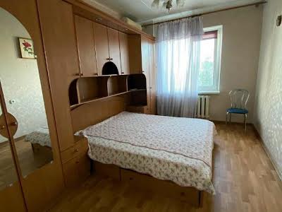 квартира за адресою Ільфа та Петрова вул., 47