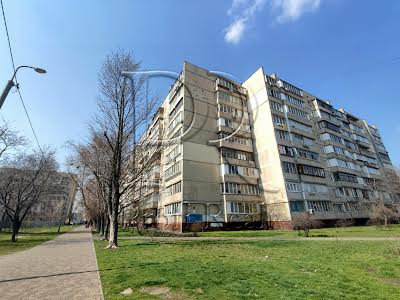 квартира за адресою Райдужна вул., 11А