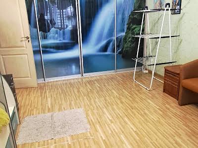квартира за адресою Черняховського вул., 28
