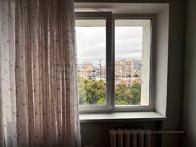 квартира по адресу Михаила Омеляновича-Павленко ул. (Суворова), 11