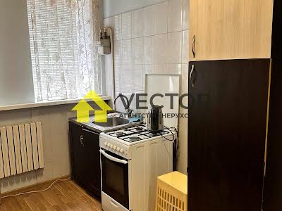 квартира за адресою Пилипа Орлика вул. (Паризької Комуни), 2/16