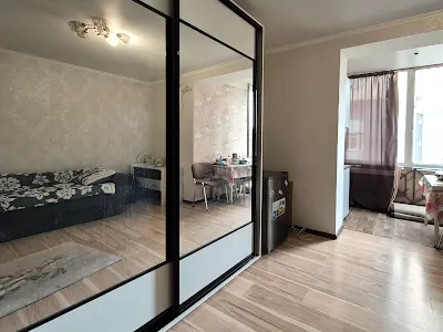квартира по адресу Джерельна ул., 8