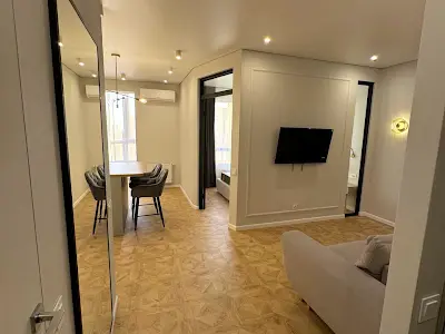 квартира за адресою Домбровського вул., 75