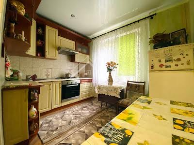 квартира за адресою Кривий Ріг, Івана Авраменка вул. (Корнійчука), 11