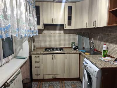 квартира за адресою Дністерська вул. (Двінська), 1-А