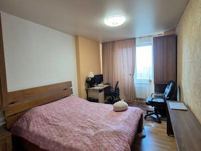 квартира за адресою Академіка Глушкова просп., 9-В