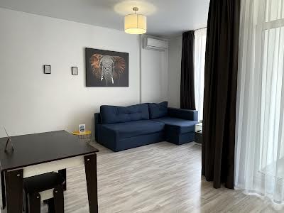 квартира за адресою Салютна вул., 2к4