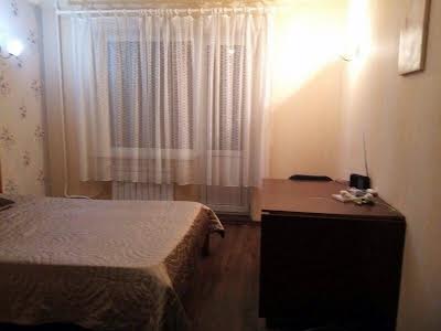 квартира по адресу Ревуцкого ул., 13