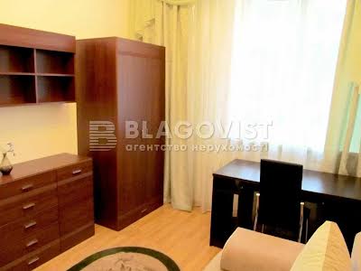 квартира за адресою Євгена Коновальця вул. (Щорса), 32-Б