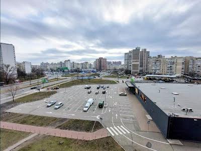 квартира по адресу Ревуцкого ул., 19/1