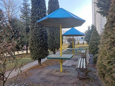 квартира за адресою Репіна, 18