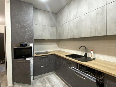 квартира за адресою Ростиславська вул. (Маршала Рибалка), 5б