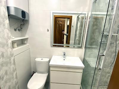 квартира за адресою Ревуцького вул., 5