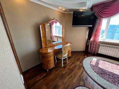 квартира за адресою Миколи Бажана просп., 14