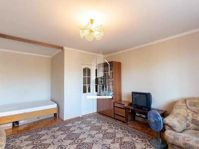 квартира по адресу Авиаконструктора Антонова ул., 7