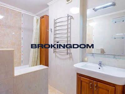 квартира за адресою Степана Руданського вул., 4-6