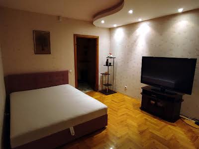 квартира за адресою Федора Ернста вул., 6