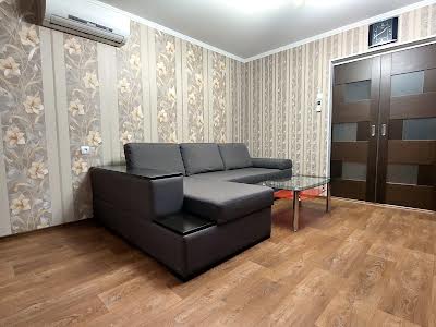 квартира за адресою Садовая, 9