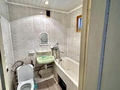 квартира за адресою Довженка, 13