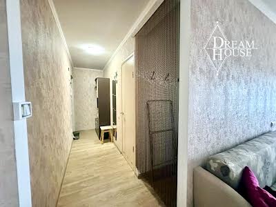 квартира за адресою Небесної Сотні, 16