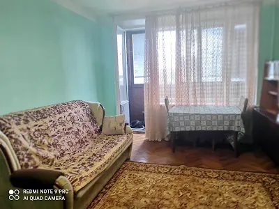 квартира за адресою Новодарницька вул., 15/1