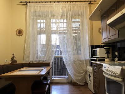 квартира за адресою Івана Вишенського вул., 11