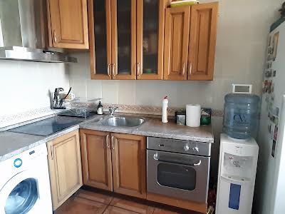 квартира за адресою Срібнокільська вул., 20