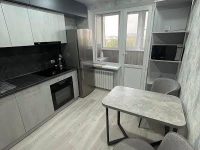 квартира за адресою Незалежності вул. (Титова), 18-Б