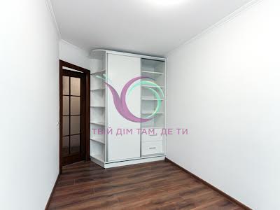 квартира за адресою Бортнянського, 25