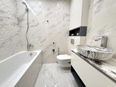квартира за адресою Соборності, 17