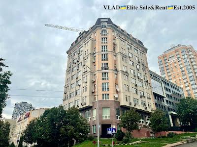 квартира за адресою Лабораторна вул., 8