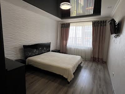 квартира за адресою Водопровідна вул., 42