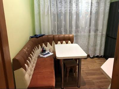 квартира за адресою Ольжича вул., 12