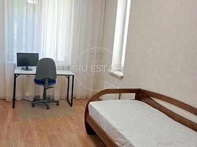 квартира за адресою Регенераторна вул., 4 к5