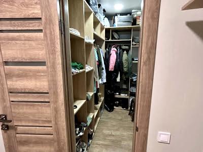 квартира за адресою Шота Руставелі вул., 9