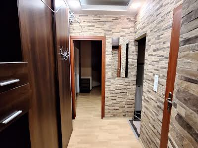 квартира за адресою Сергія Берегового вул. (Мартиросяна), 20