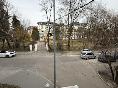 квартира за адресою карманського, 6