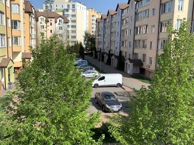 квартира по адресу Молодіжна, 18