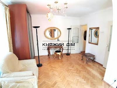 квартира за адресою Миколи Міхновського бульв. (Дружби Народів), 8