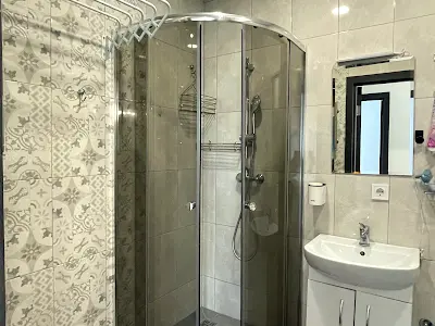 квартира за адресою Салютна вул., 2к3