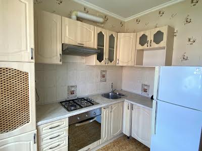 квартира за адресою Академіка Амосова, 6