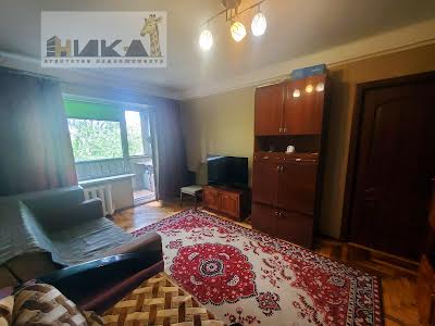 квартира по адресу Независимой Украины ул. (40 лет Советской Украины), 39-В