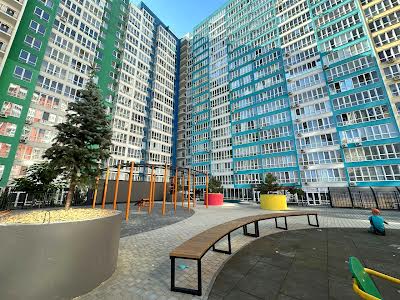 квартира за адресою Перлинна вул., 11