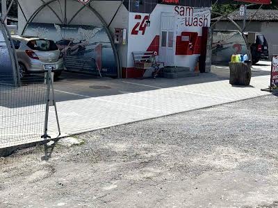 комерційна за адресою грушевського, 1