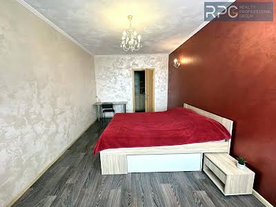 квартира за адресою Смілянська вул., 15
