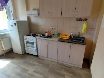 квартира за адресою Райдужний масив вул., 6