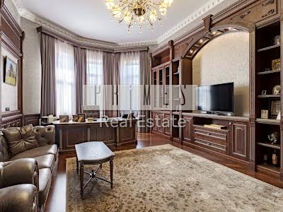будинок за адресою с. Лісники, Ватутіна пров.