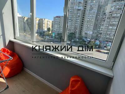 квартира по адресу Ревуцкого ул., 40-Б