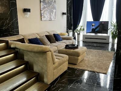 квартира за адресою Деміївська вул., 13